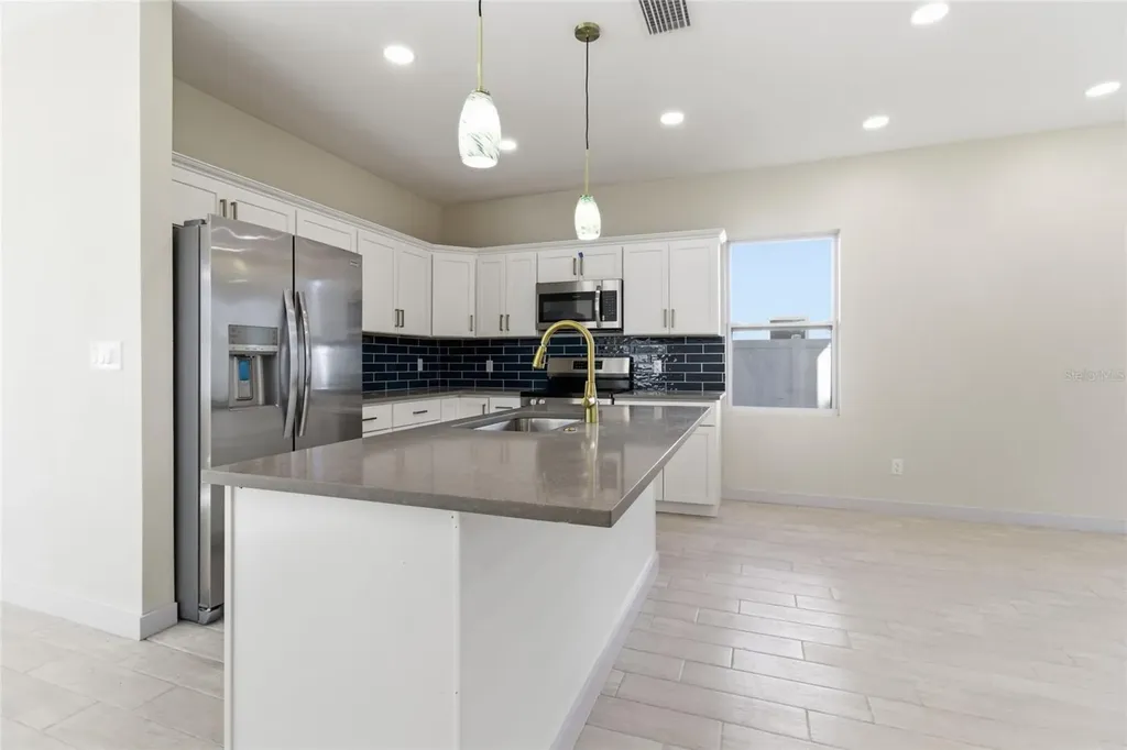 4759 11th Avenue S St Petersburg FL 33711