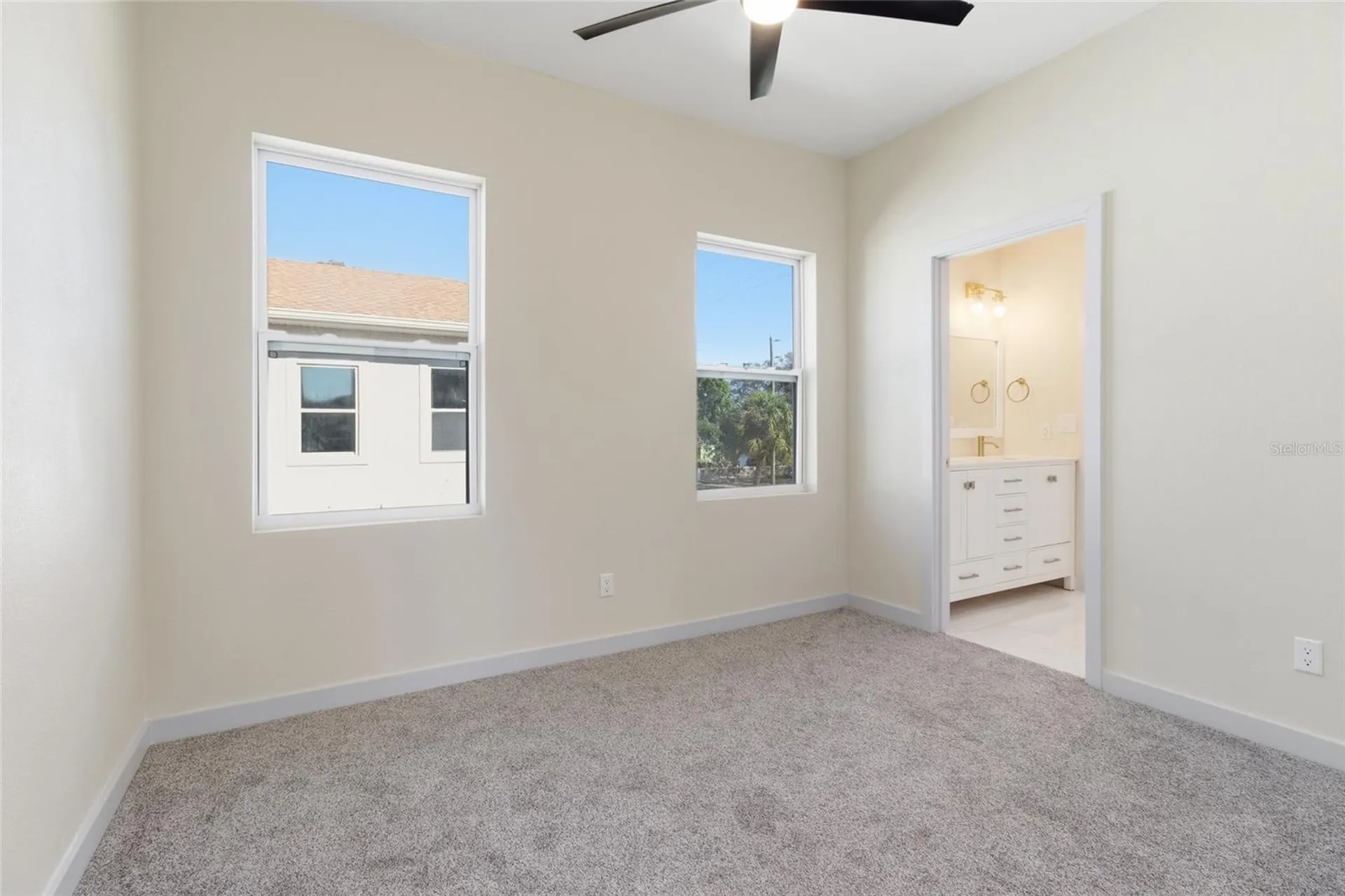 4759 11th Avenue S St Petersburg FL 33711