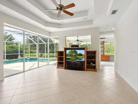 6811 Honeysuckle Trail Lakewood Ranch FL 34202