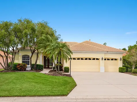 6811 Honeysuckle Trail Lakewood Ranch FL 34202