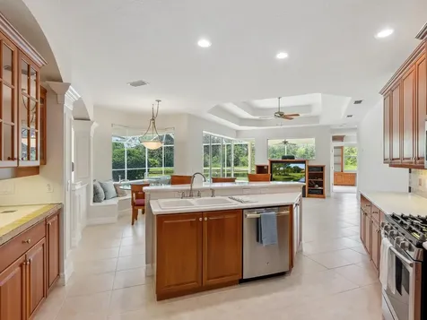 6811 Honeysuckle Trail Lakewood Ranch FL 34202
