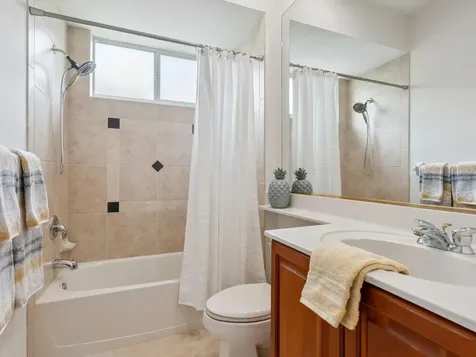 6811 Honeysuckle Trail Lakewood Ranch FL 34202
