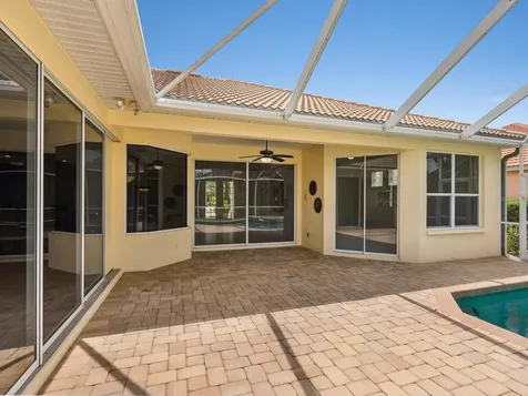 6811 Honeysuckle Trail Lakewood Ranch FL 34202