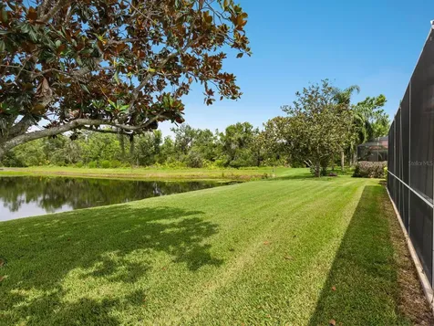 6811 Honeysuckle Trail Lakewood Ranch FL 34202