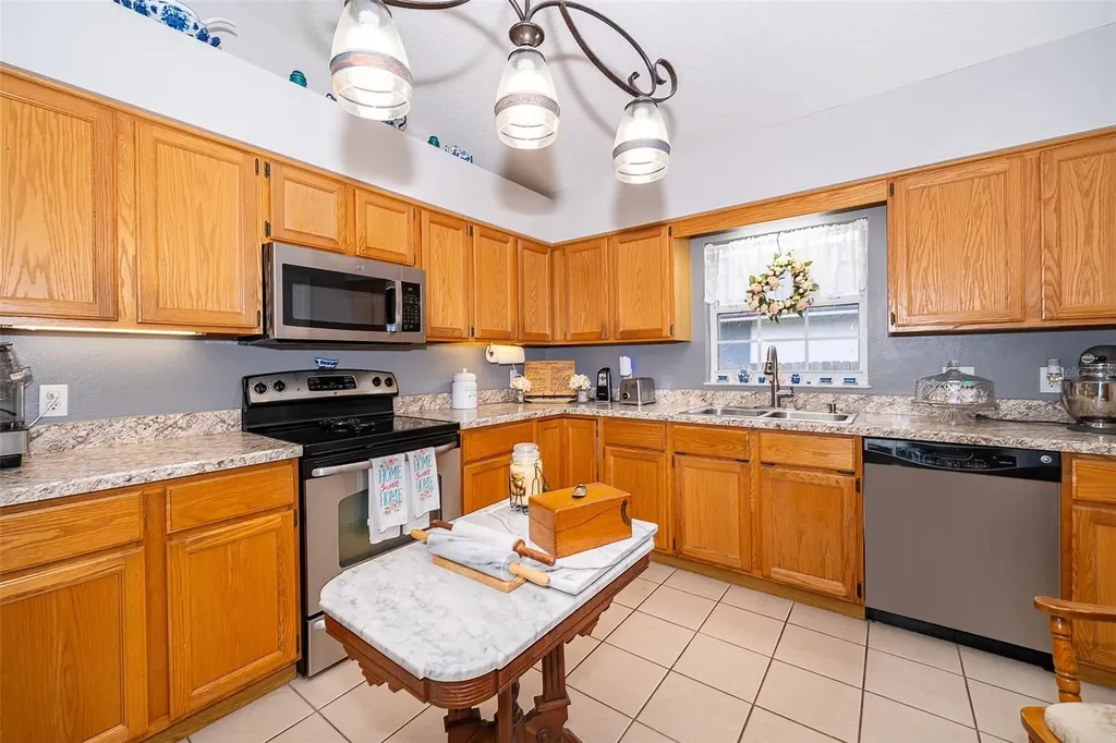 39939 Parkinsonia Street Lady Lake FL 32159