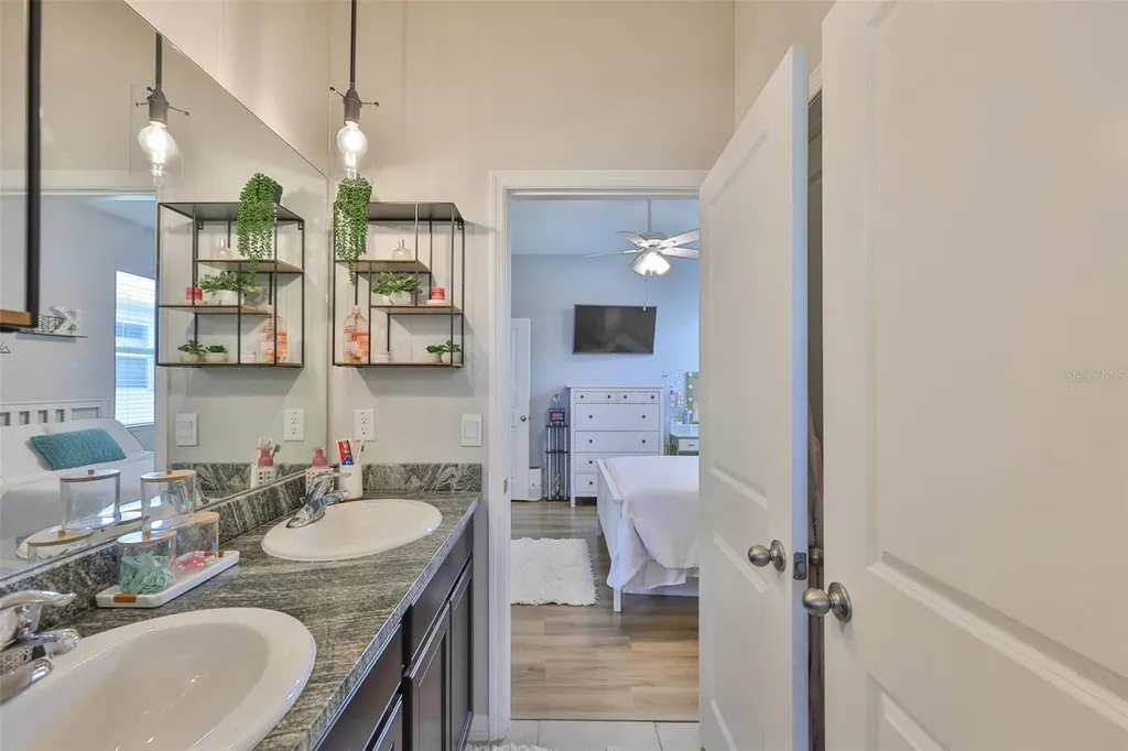 12382 Shining Willow Street Riverview FL 33579