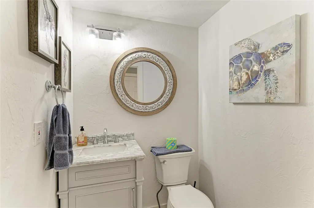 8963 Fishermens Bay Drive Sarasota FL 34231