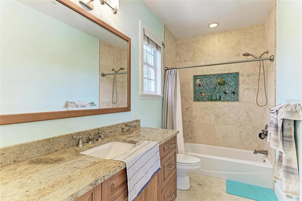 8963 Fishermens Bay Drive Sarasota FL 34231