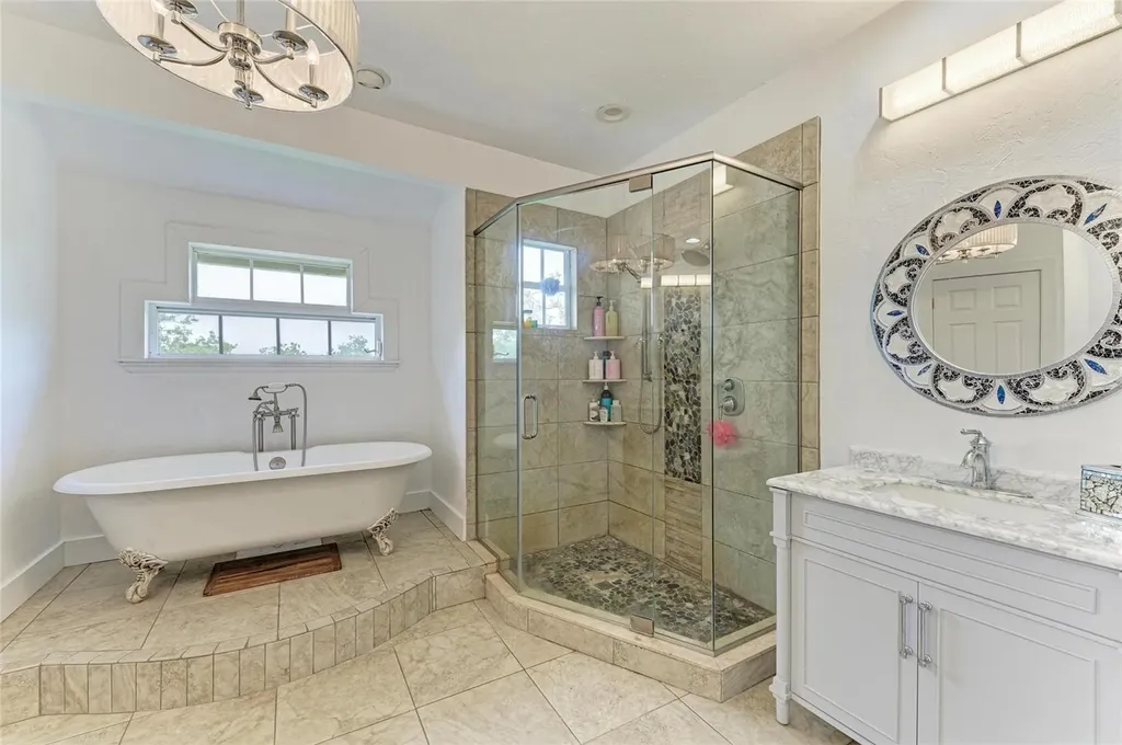 8963 Fishermens Bay Drive Sarasota FL 34231