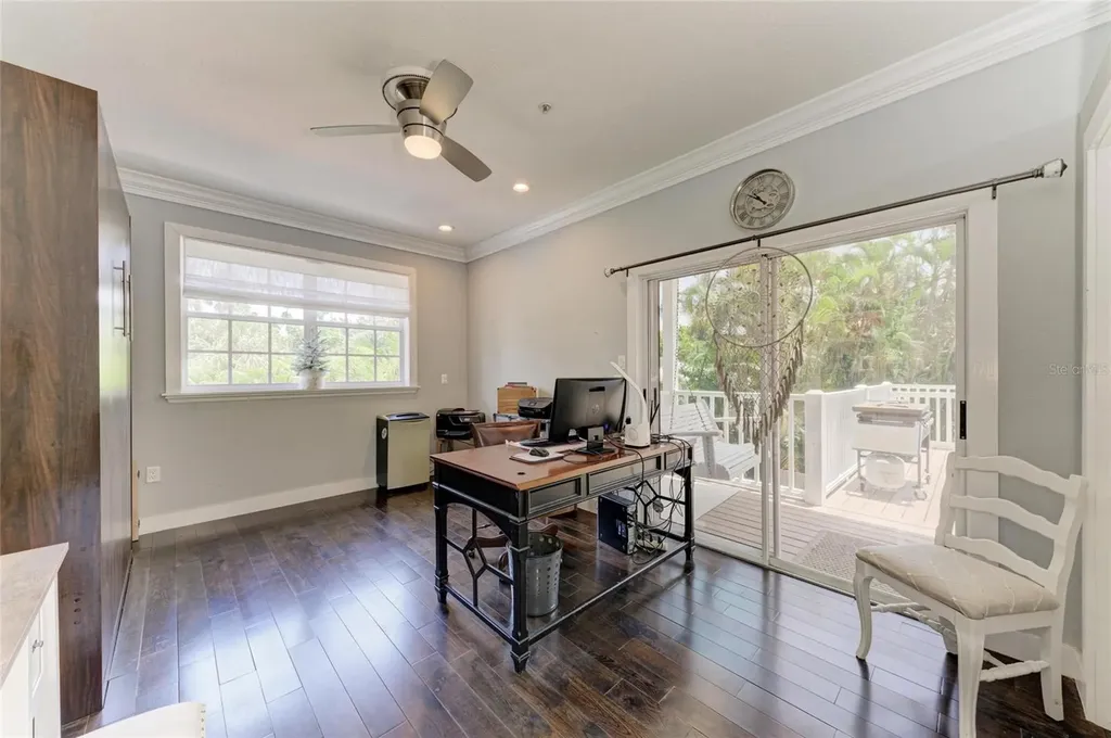 8963 Fishermens Bay Drive Sarasota FL 34231