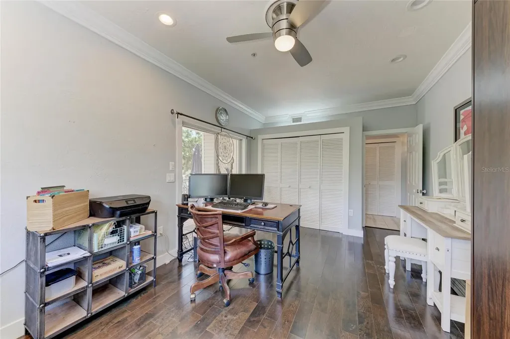 8963 Fishermens Bay Drive Sarasota FL 34231