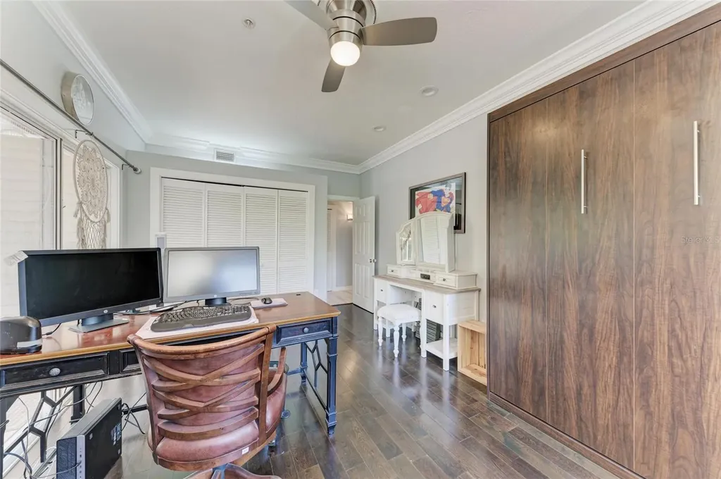 8963 Fishermens Bay Drive Sarasota FL 34231
