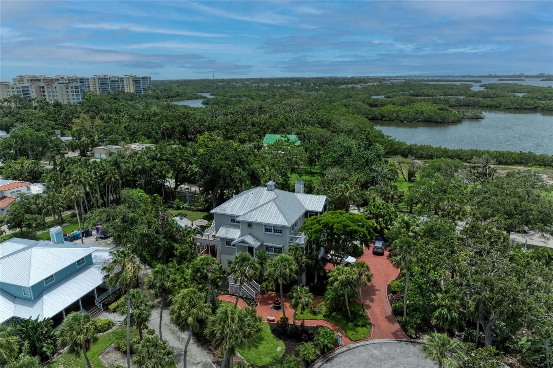 8963 Fishermens Bay Drive Sarasota FL 34231
