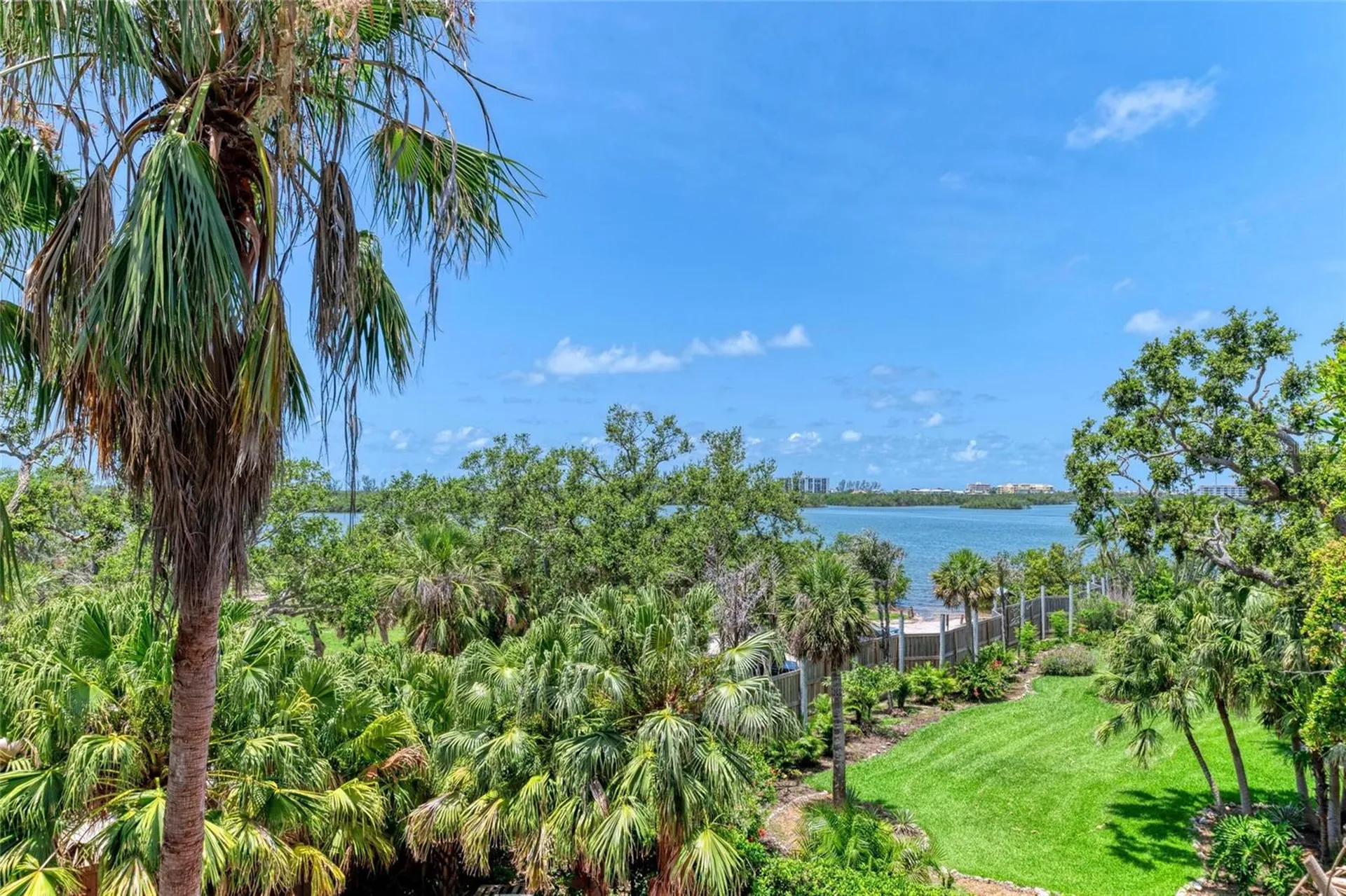 8963 Fishermens Bay Drive Sarasota FL 34231