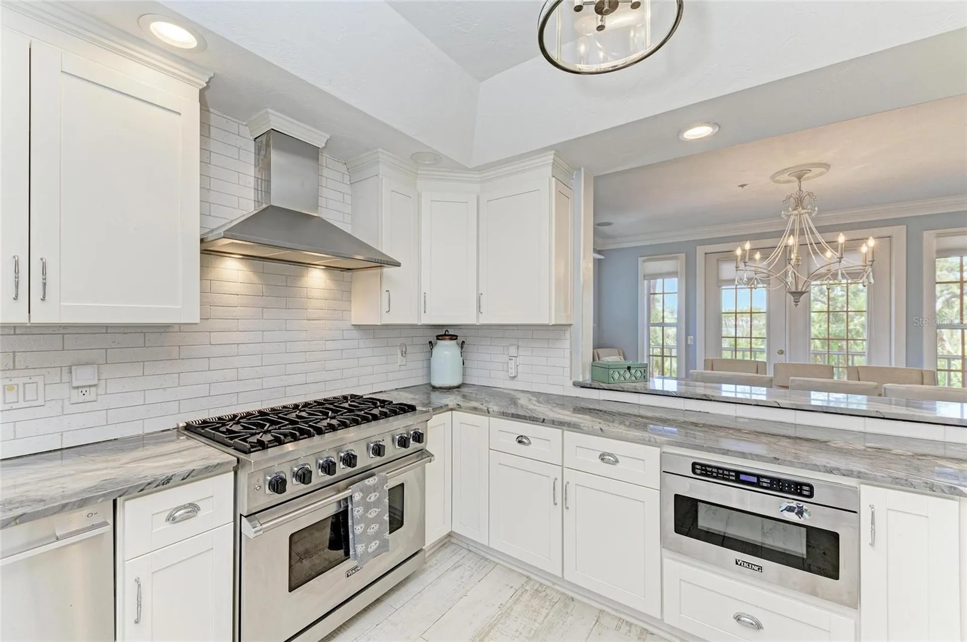 8963 Fishermens Bay Drive Sarasota FL 34231