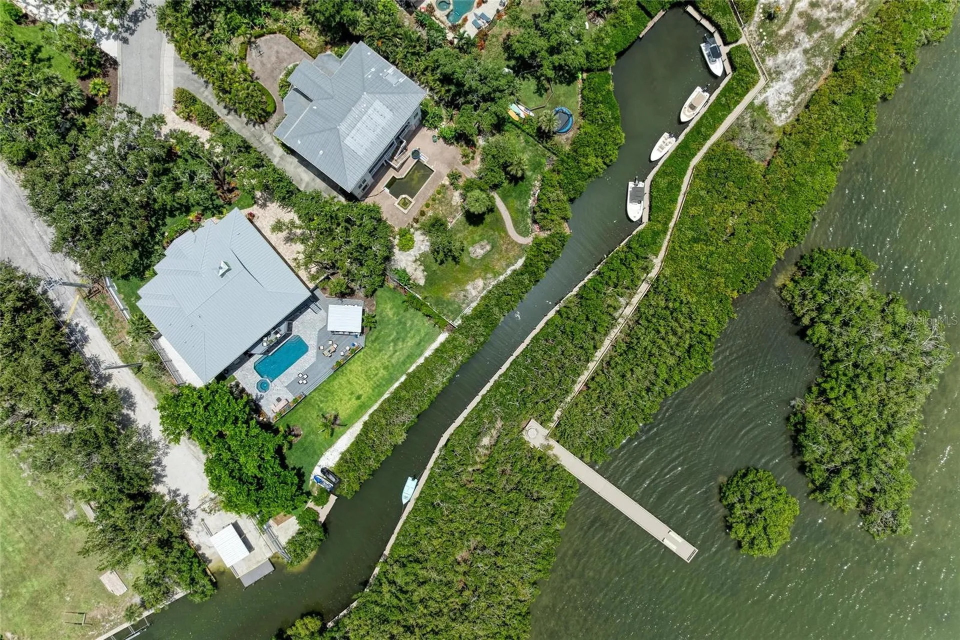 8963 Fishermens Bay Drive Sarasota FL 34231