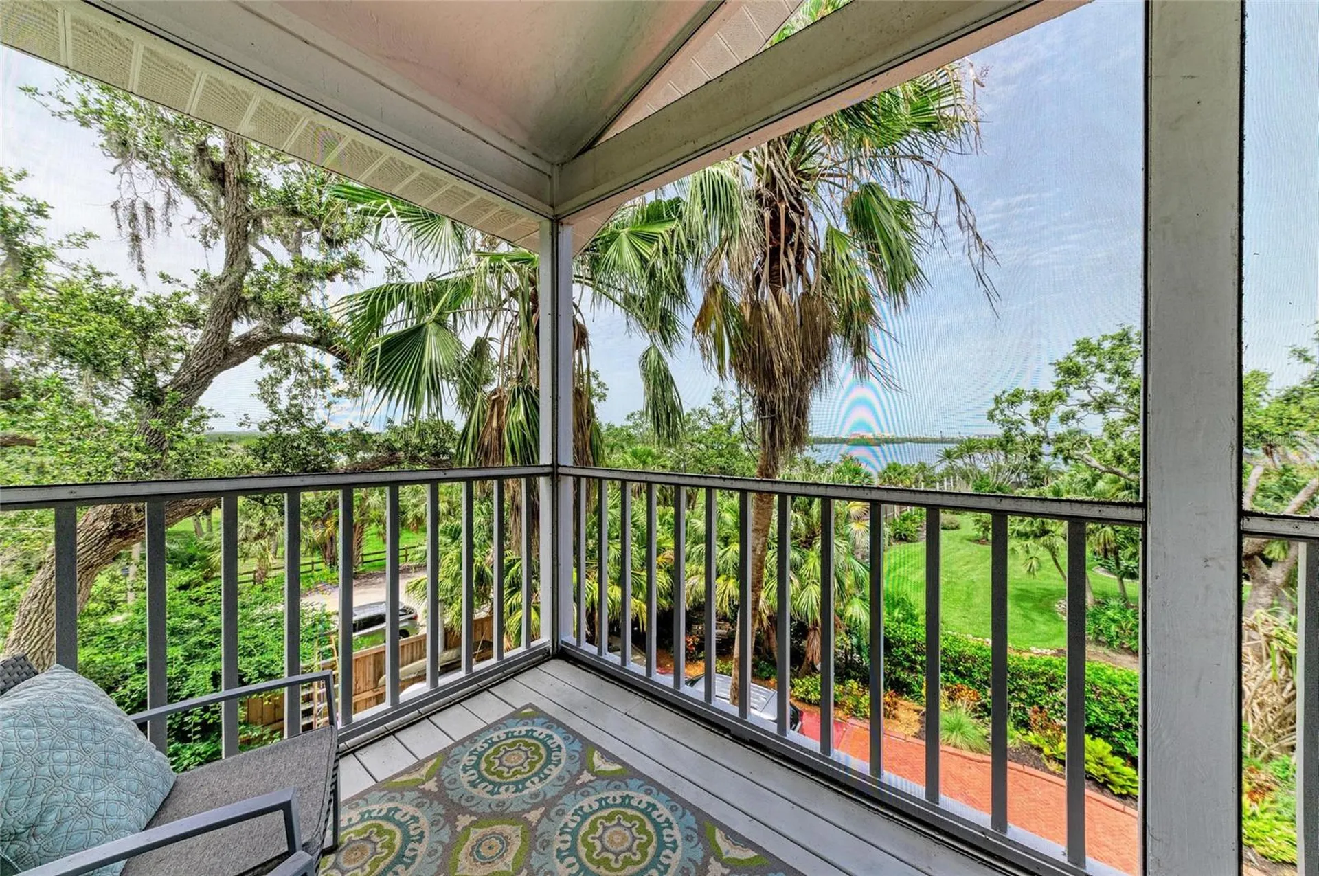 8963 Fishermens Bay Drive Sarasota FL 34231