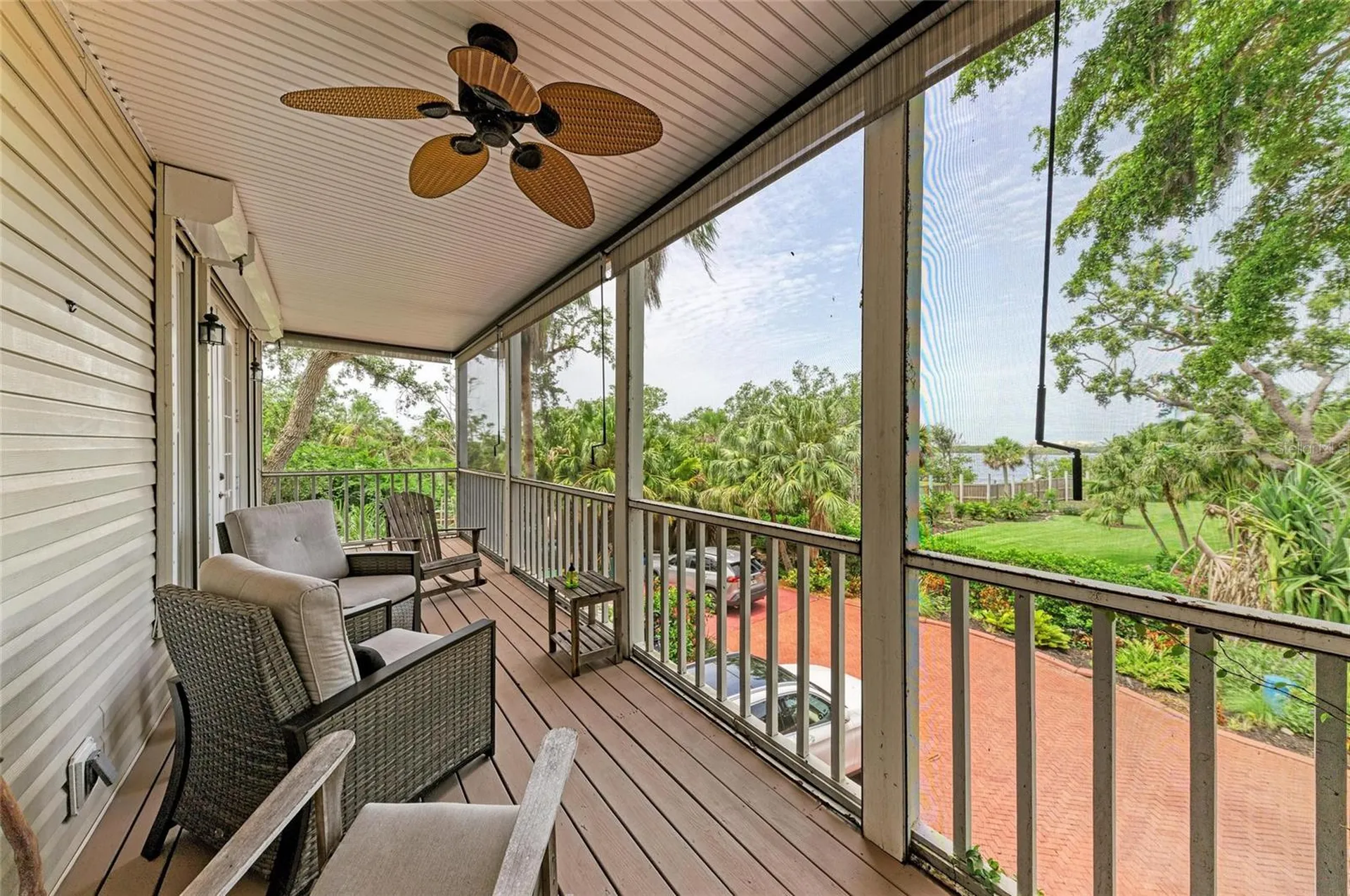 8963 Fishermens Bay Drive Sarasota FL 34231