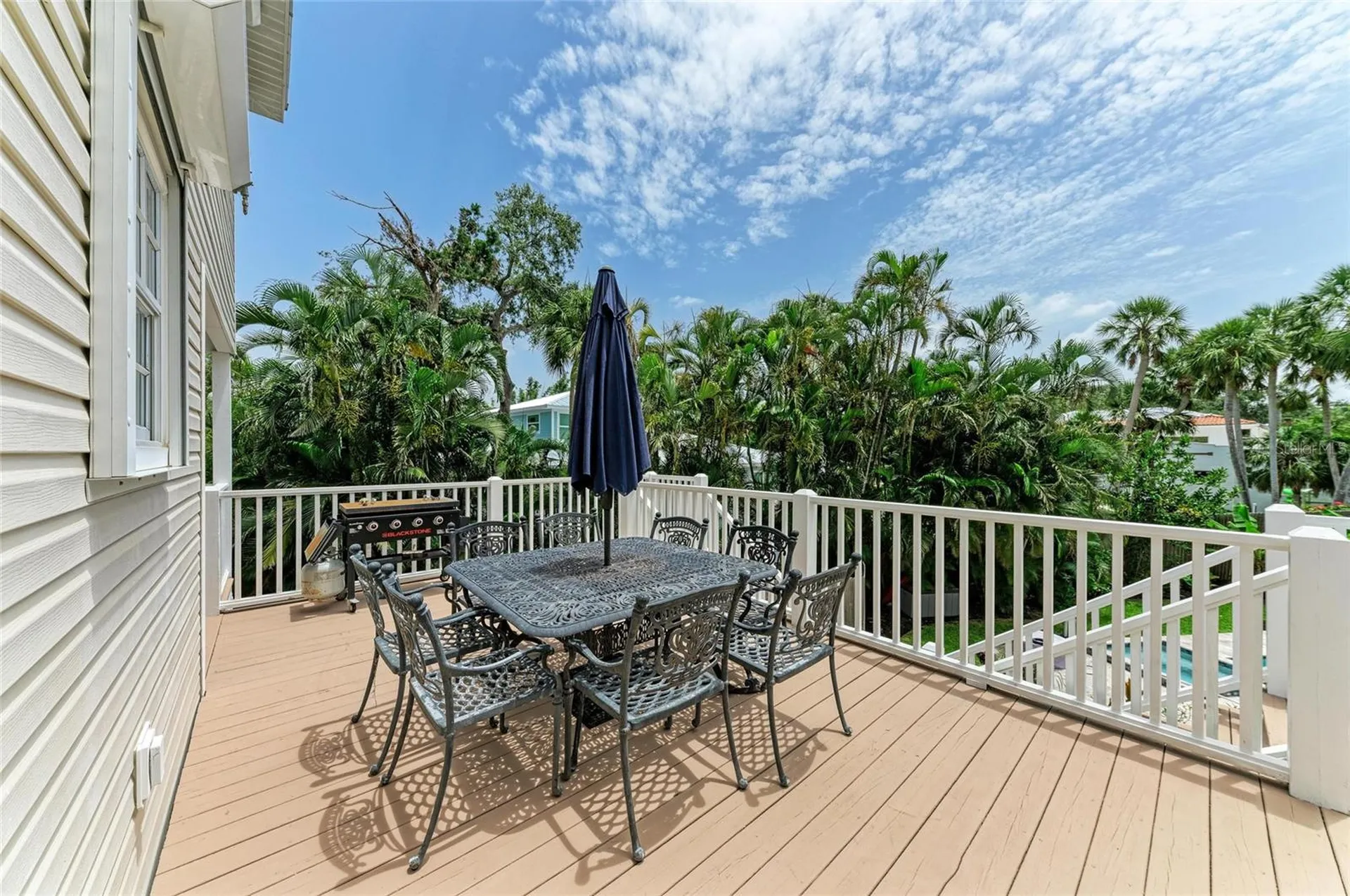 8963 Fishermens Bay Drive Sarasota FL 34231