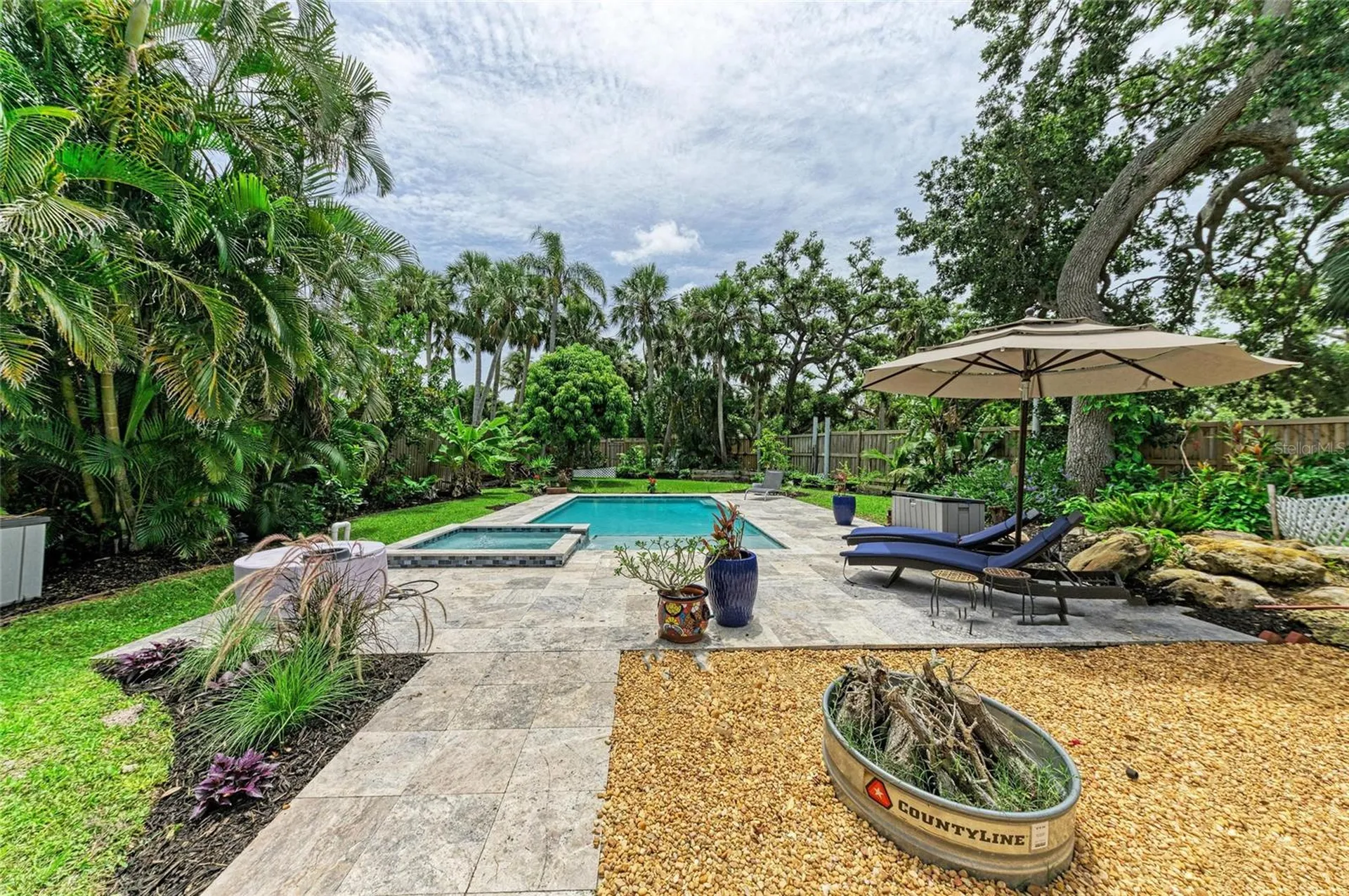 8963 Fishermens Bay Drive Sarasota FL 34231