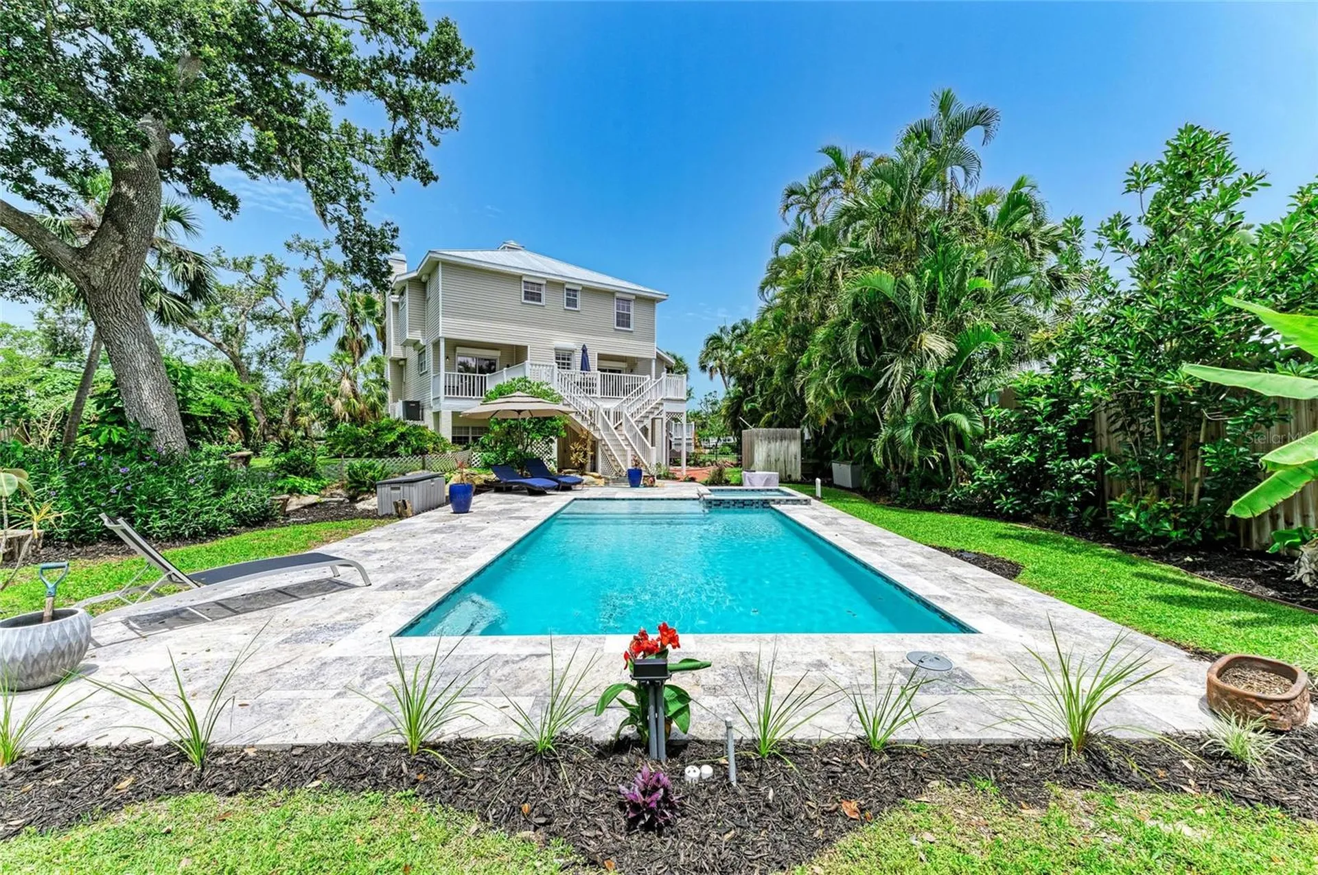 8963 Fishermens Bay Drive Sarasota FL 34231