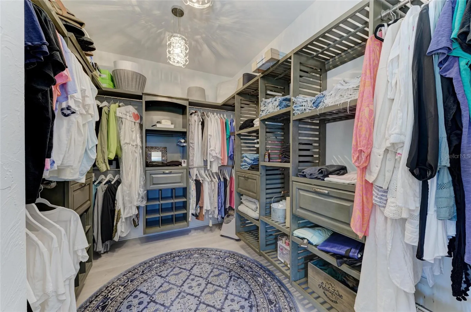 8963 Fishermens Bay Drive Sarasota FL 34231