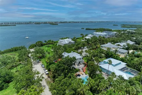 8963 Fishermens Bay Drive Sarasota FL 34231
