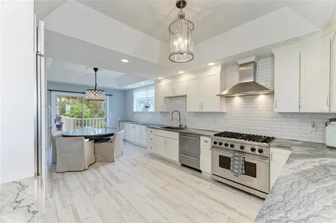 8963 Fishermens Bay Drive Sarasota FL 34231
