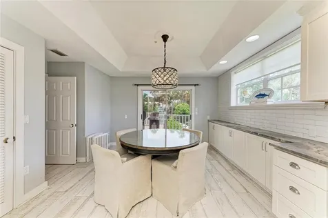 8963 Fishermens Bay Drive Sarasota FL 34231