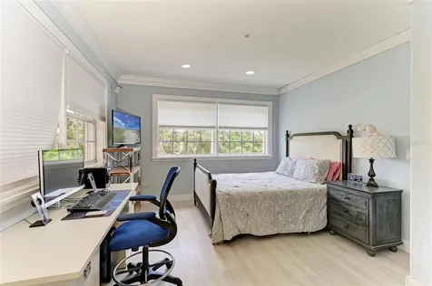 8963 Fishermens Bay Drive Sarasota FL 34231