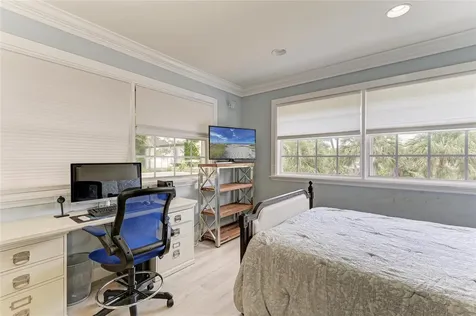 8963 Fishermens Bay Drive Sarasota FL 34231