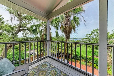 8963 Fishermens Bay Drive Sarasota FL 34231