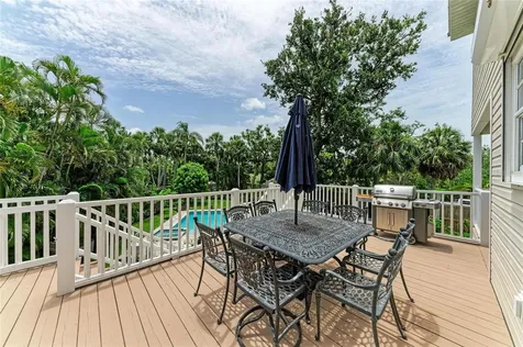 8963 Fishermens Bay Drive Sarasota FL 34231