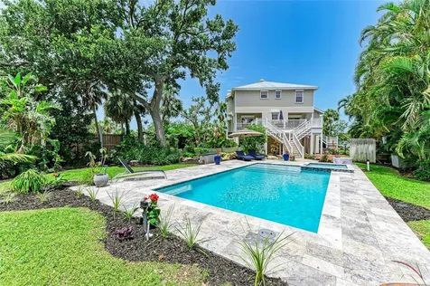 8963 Fishermens Bay Drive Sarasota FL 34231