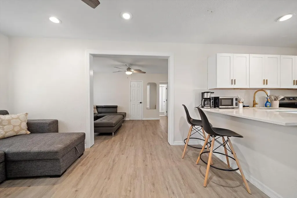 608 Bay Esplanade Clearwater Beach FL 33767