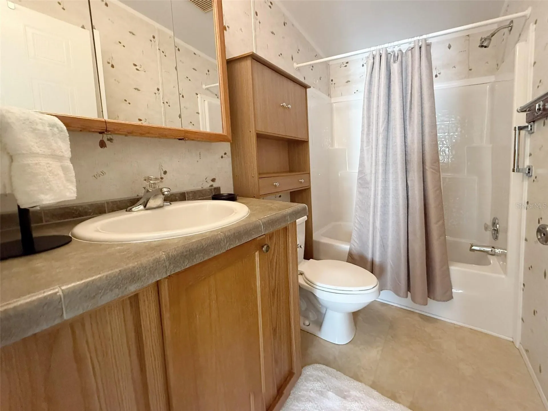 250 S Port Royal Lane Apollo Beach FL 33572
