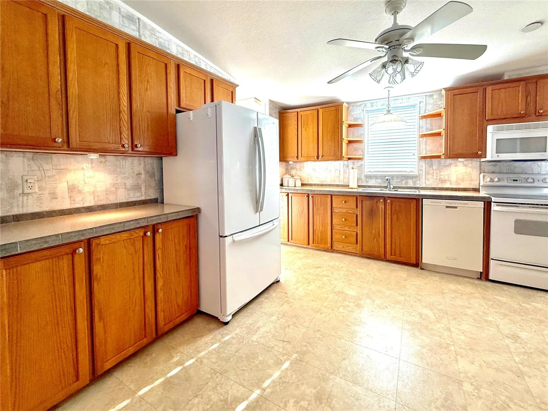 250 S Port Royal Lane Apollo Beach FL 33572