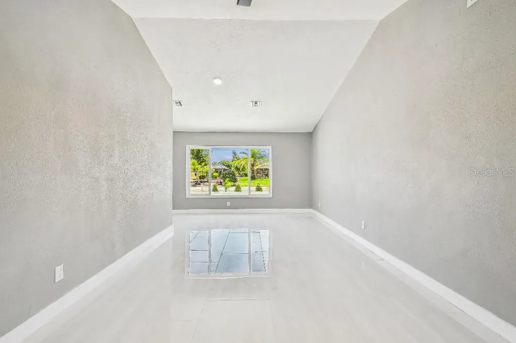 325 Gladstone Boulevard Englewood FL 34223