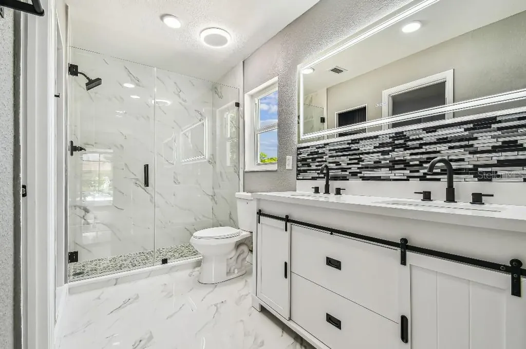 325 Gladstone Boulevard Englewood FL 34223