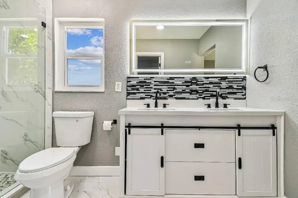 325 Gladstone Boulevard Englewood FL 34223