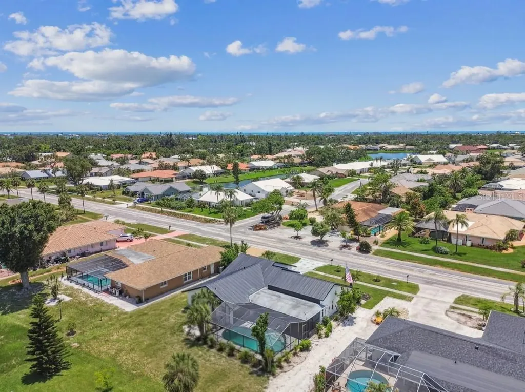 325 Gladstone Boulevard Englewood FL 34223