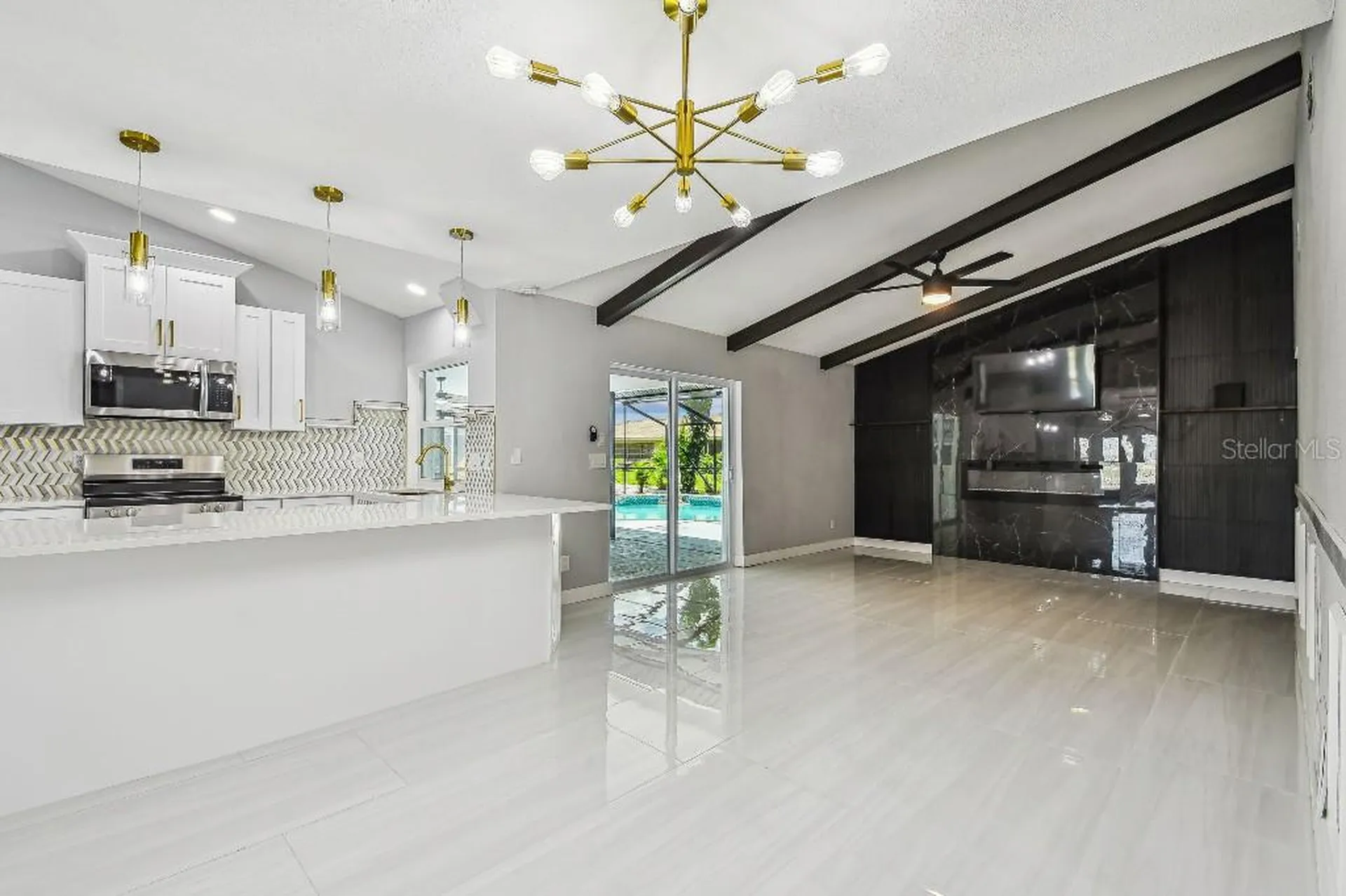 325 Gladstone Boulevard Englewood FL 34223
