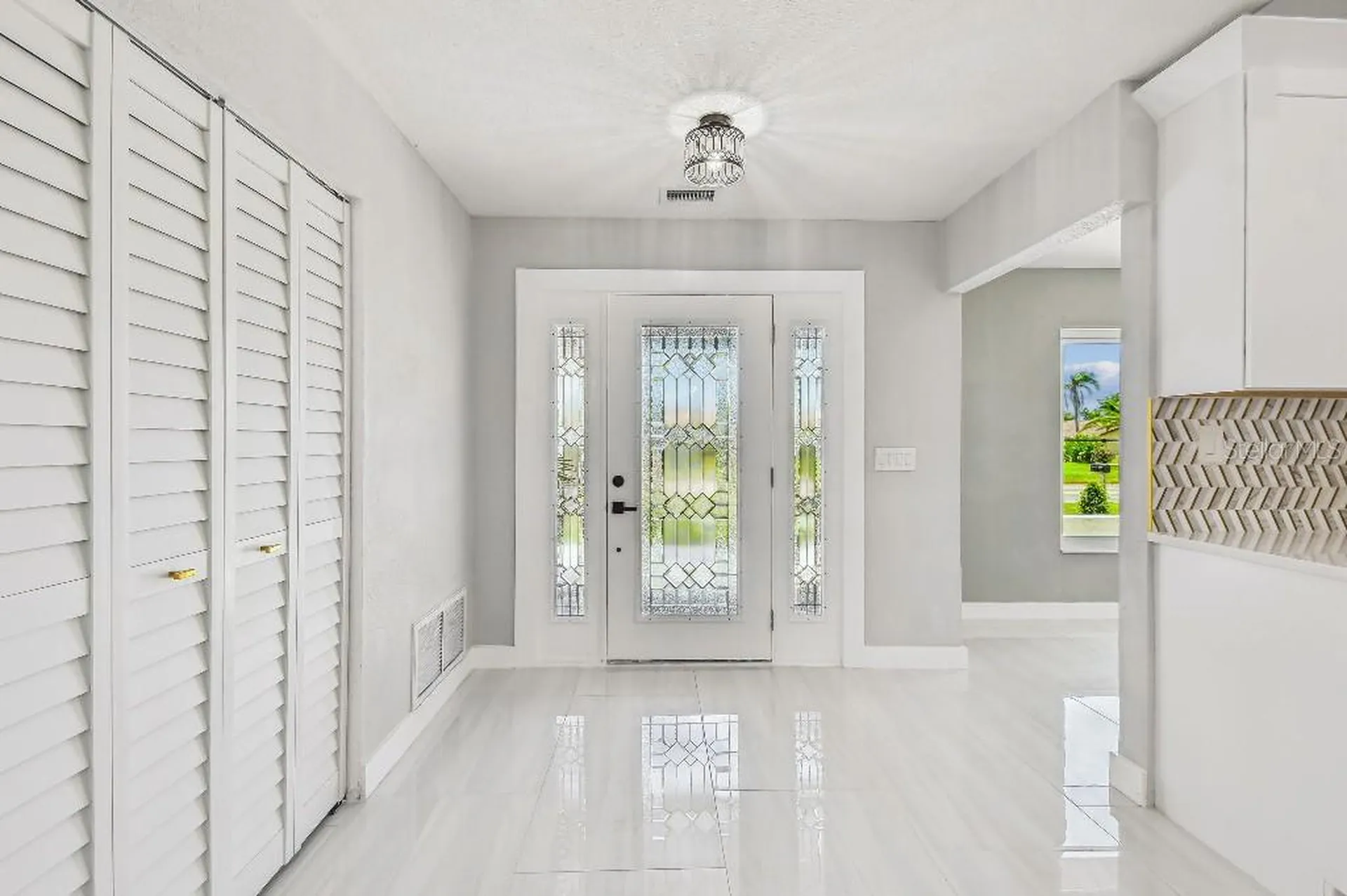 325 Gladstone Boulevard Englewood FL 34223