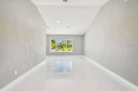 325 Gladstone Boulevard Englewood FL 34223