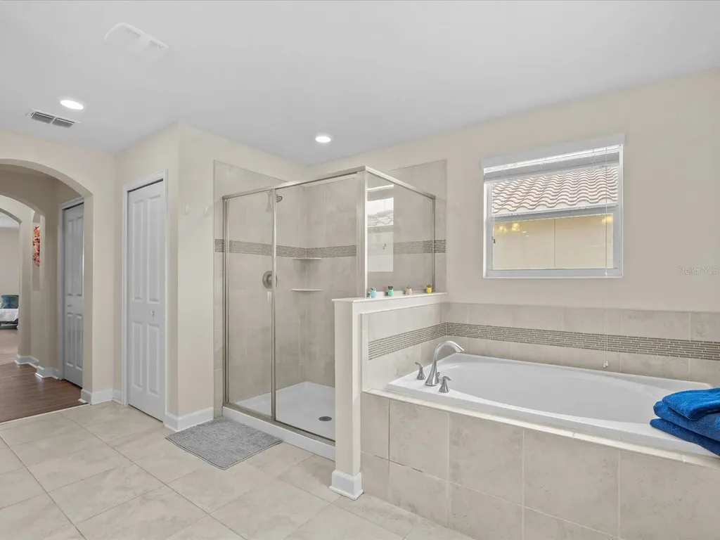 2105 Lake Side Avenue Davenport FL 33837