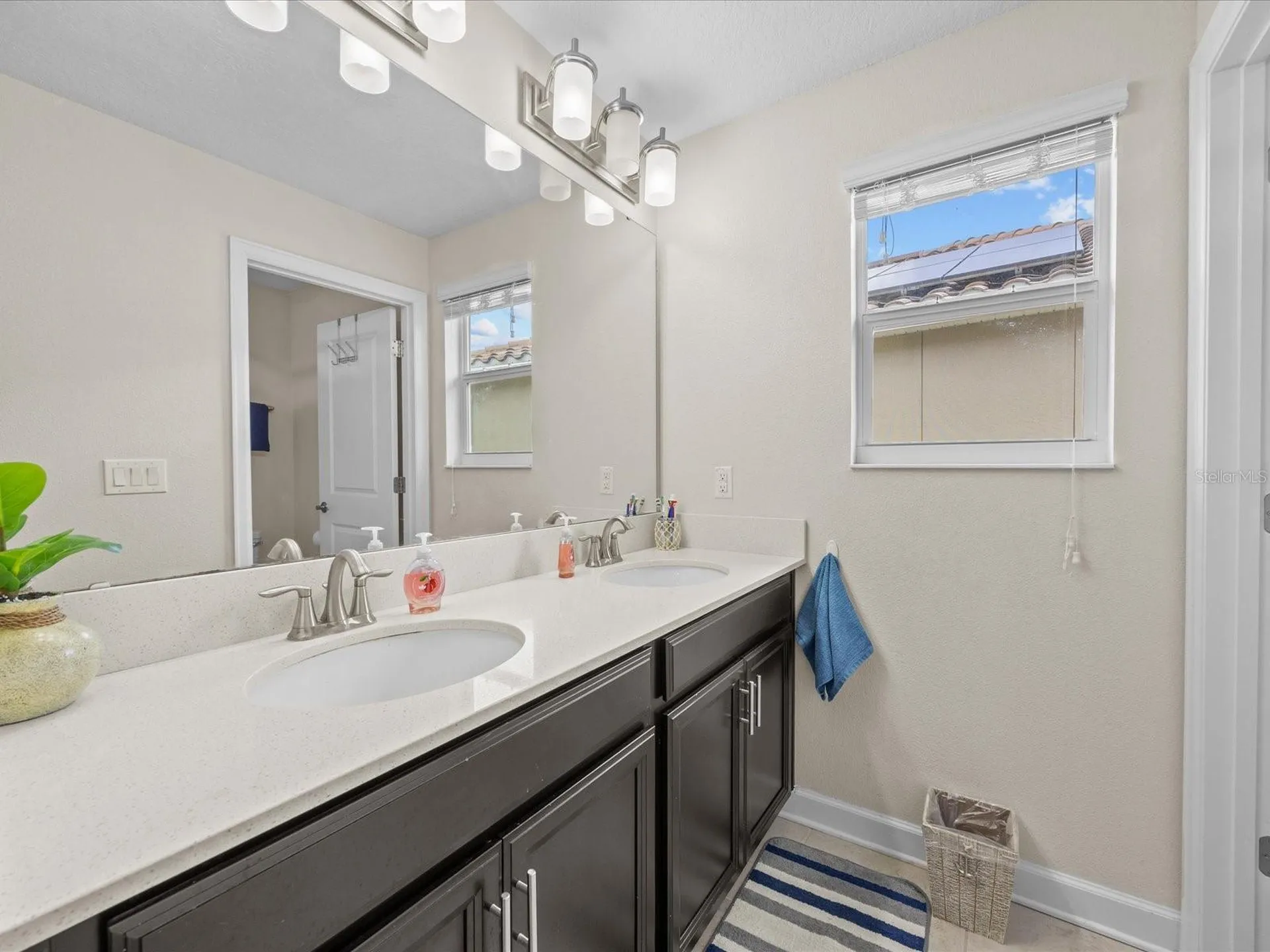 2105 Lake Side Avenue Davenport FL 33837