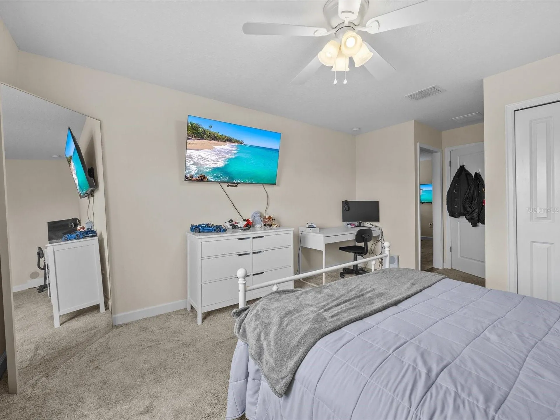 2105 Lake Side Avenue Davenport FL 33837