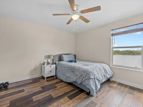 2105 Lake Side Avenue Davenport FL 33837