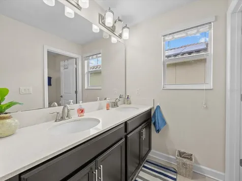2105 Lake Side Avenue Davenport FL 33837