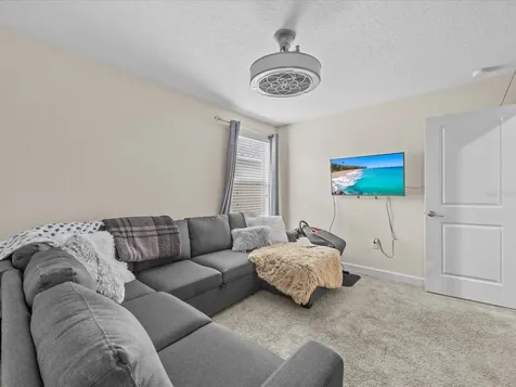 2105 Lake Side Avenue Davenport FL 33837